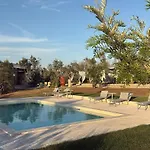 Tenuta Valle Dell Idro Otranto 3*