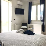Tenuta Valle Dell Idro Otranto 3*