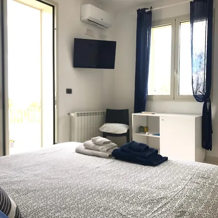 Tenuta Valle Dell Idro Otranto 3*