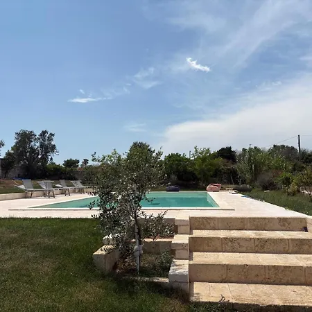 Tenuta Valle Dell Idro Otranto فندق مبيت وإفطار Casamassella