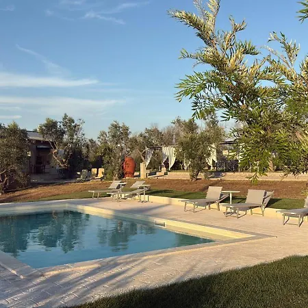 Tenuta Valle Dell Idro Otranto 3*