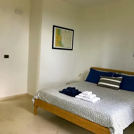 Tenuta Valle Dell Idro Otranto 3* Casamassella
