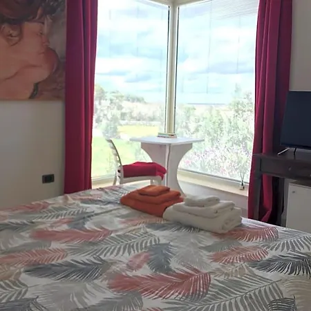 Tenuta Valle Dell Idro Otranto 3* Casamassella