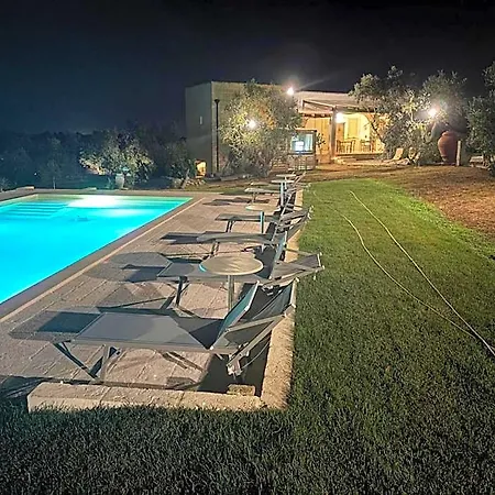 Tenuta Valle Dell Idro Otranto Casamassella